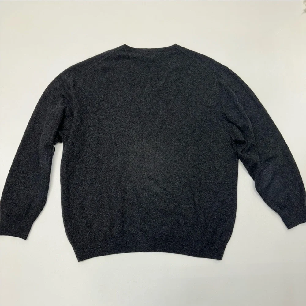 Jos A Bank Men’s Size XL 100% Cashmere V Neck Pullover Charcoal Gray Sweater